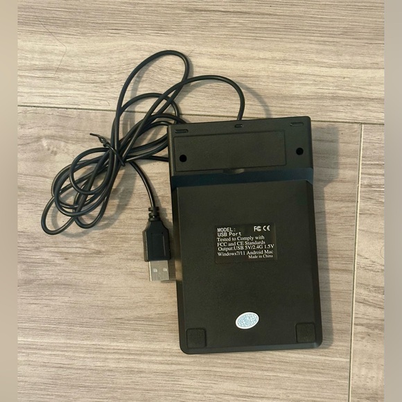 Mini Numeric Keypad For Windows, Android, Mac (Black) 2.4GHz - Picture 7 of 8